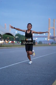 Runner Photo 2028947