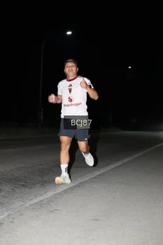 Runner Photo 2029048