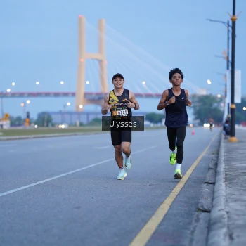 Runner Photo 2029354