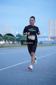 Runner Photo 2029673