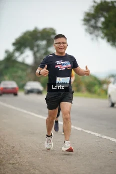 Runner Photo 2029681