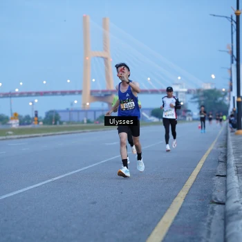 Runner Photo 2029989