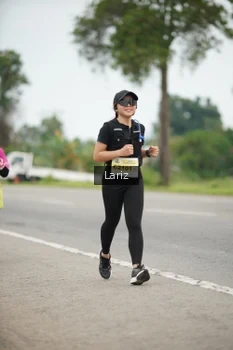 Runner Photo 2030048