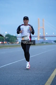 Runner Photo 2030050
