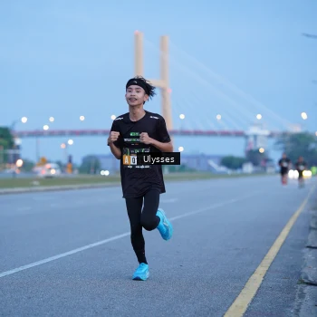 Runner Photo 2030054