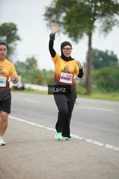 Runner Photo 2030062