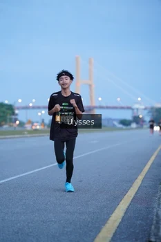 Runner Photo 2030066