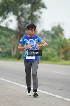 Runner Photo 2030110