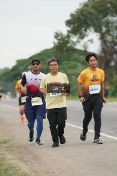 Runner Photo 2030165