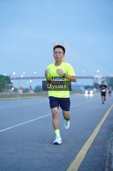 Runner Photo 2030301