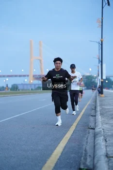 Runner Photo 2030408