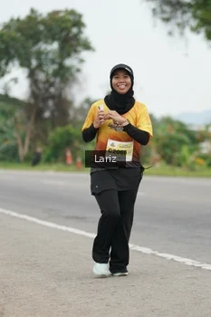 Runner Photo 2030425