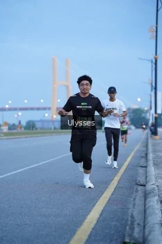 Runner Photo 2030441