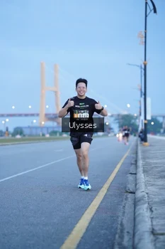 Runner Photo 2030612