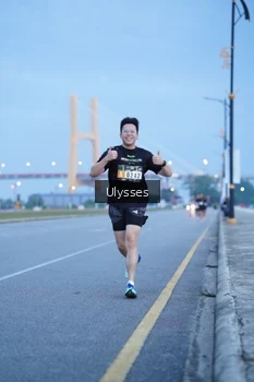 Runner Photo 2030624