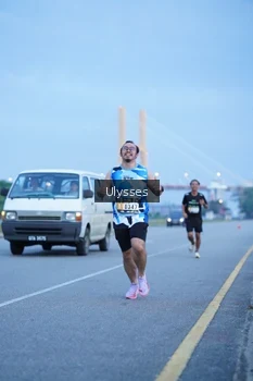 Runner Photo 2030701