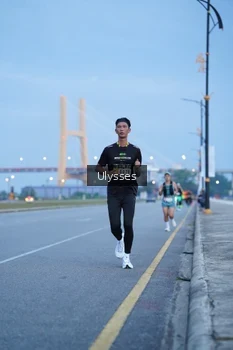 Runner Photo 2030711