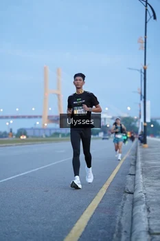 Runner Photo 2030713
