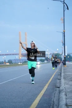 Runner Photo 2030734