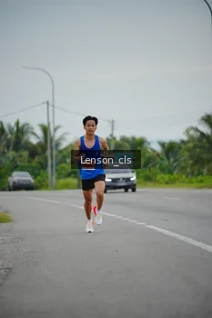 Runner Photo 2030735