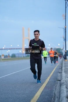 Runner Photo 2030754