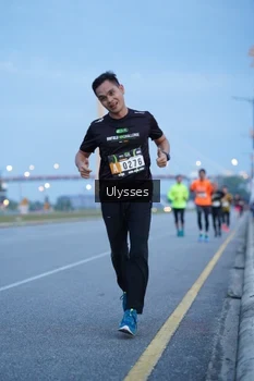 Runner Photo 2030761