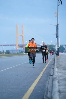 Runner Photo 2030766