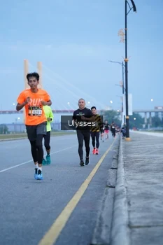 Runner Photo 2030773