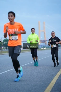 Runner Photo 2030779