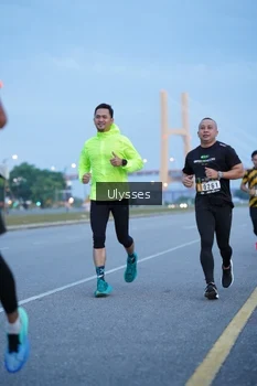 Runner Photo 2030786