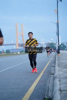 Runner Photo 2030787