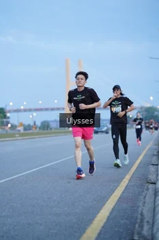 Runner Photo 2030809