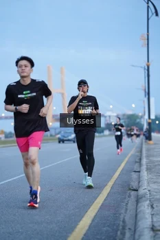 Runner Photo 2030814
