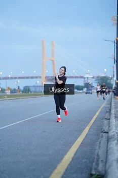 Runner Photo 2030828