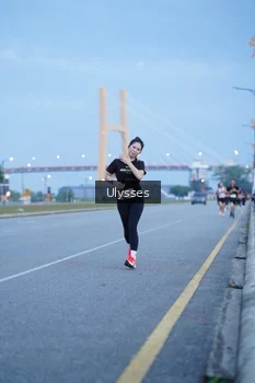 Runner Photo 2030843