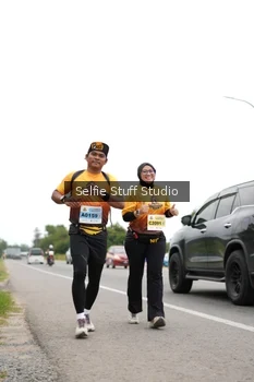 Runner Photo 2030859