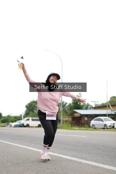 Runner Photo 2030930
