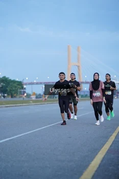 Runner Photo 2030959