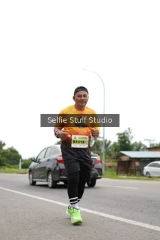Runner Photo 2031080