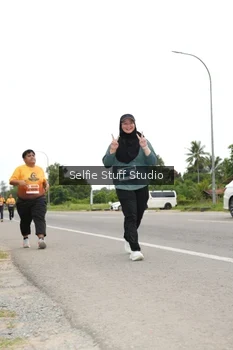 Runner Photo 2031635