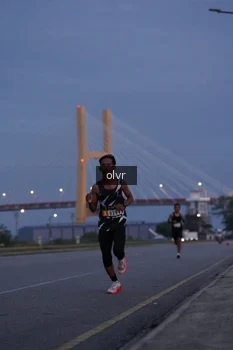Runner Photo 2031655