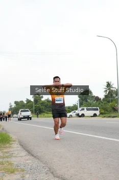 Runner Photo 2031710