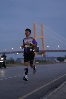 Runner Photo 2031796