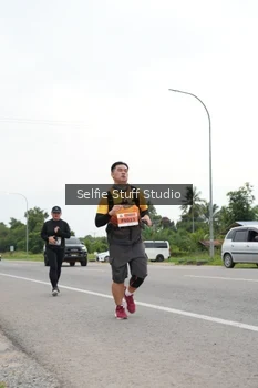 Runner Photo 2031877