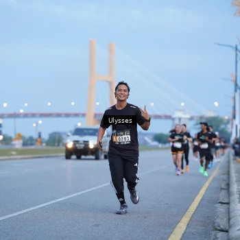 Runner Photo 2032000