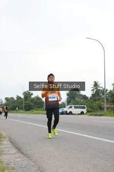 Runner Photo 2032132