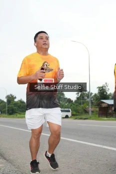 Runner Photo 2032174