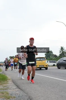 Runner Photo 2032222