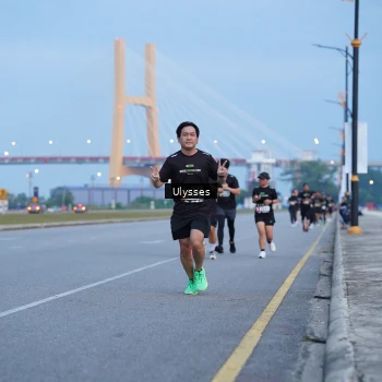 Runner Photo 2032347