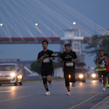Runner Photo 2032353